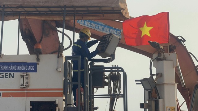 Thi đua đưa đường băng sân bay Long Thành về đích trước 30/4/2025
- Ảnh 2.