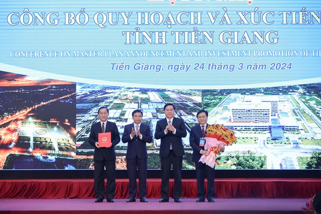 Thủ tướng dự Hội nghị công bố quy hoạch, xúc tiến đầu tư tỉnh Tiền Giang- Ảnh 2.