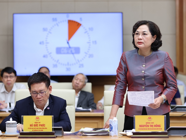 Thủ tướng Phạm Minh Chính chủ trì phiên họp Tiểu ban Kinh tế - xã hội Đại hội XIV của Đảng- Ảnh 6.