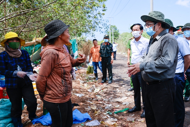 Thủ tướng Phạm Minh Chính khảo sát, chỉ đạo giải quyết các vấn đề cấp bách tại Phú Quốc- Ảnh 9.