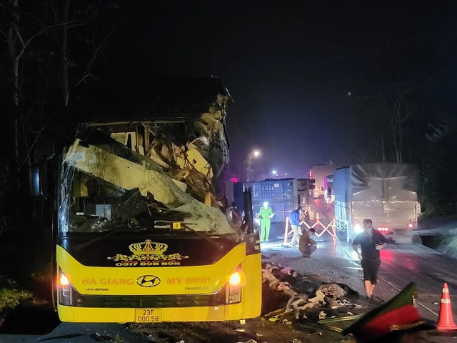 Thủ tướng chỉ đạo khắc phục hậu quả vụ tai nạn giao thông đặc biệt nghiêm trọng tại tỉnh Tuyên Quang- Ảnh 1.