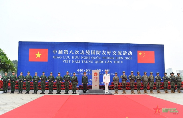 Giao lưu hữu nghị quốc phòng biên giới Việt Nam -Trung Quốc lần thứ 8- Ảnh 4.