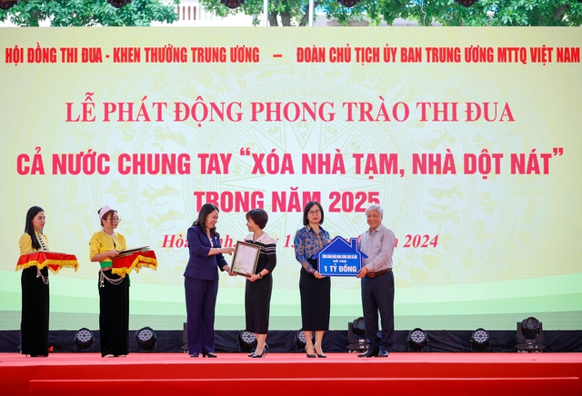 Thủ tướng Phạm Minh Chính: 'Ai có gì góp nấy' để xóa nhà tạm, nhà dột nát cho người nghèo trong năm 2025- Ảnh 4.