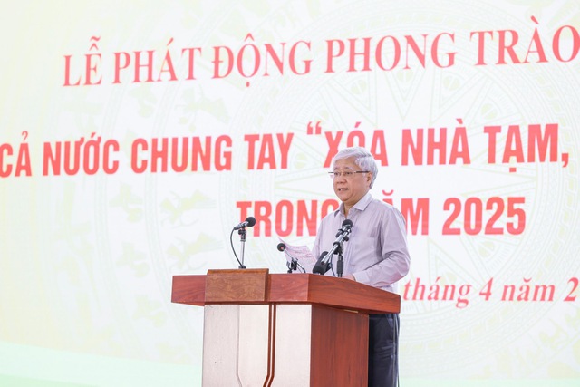 Thủ tướng Phạm Minh Chính: 'Ai có gì góp nấy' để xóa nhà tạm, nhà dột nát cho người nghèo trong năm 2025- Ảnh 3.