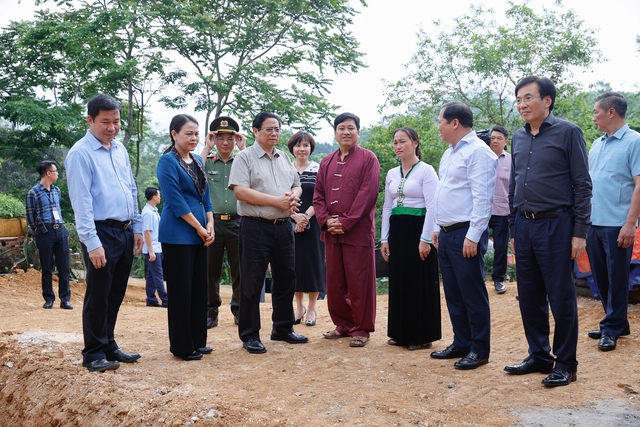 Chùm ảnh: Thủ tướng Phạm Minh Chính tham gia khởi công, đào móng nhà cho hộ nghèo- Ảnh 9.