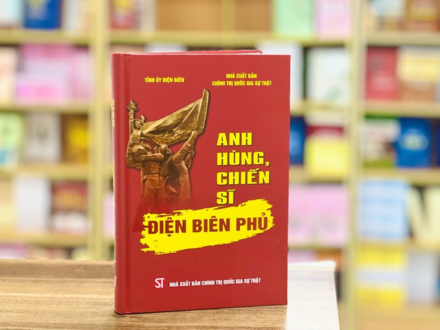 Ra mắt cuốn sách tri ân chiến sĩ Điện Biên anh hùng- Ảnh 1.