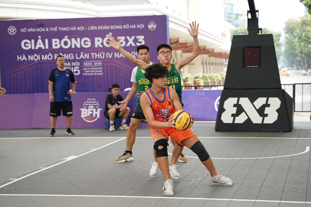 Giải bóng rổ 3x3 Hà Nội mở rộng 2024: Bùng nổ không khí sôi động cho người dân và du khách- Ảnh 1.