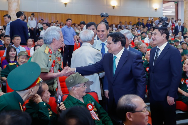 Thủ tướng dự gặp mặt, tri ân những người trực tiếp tham gia Chiến dịch Điện Biên Phủ- Ảnh 5.