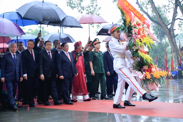 Thủ tướng Phạm Minh Chính dự lễ dâng hương ngày Giỗ Tổ Hùng Vương- Ảnh 5.