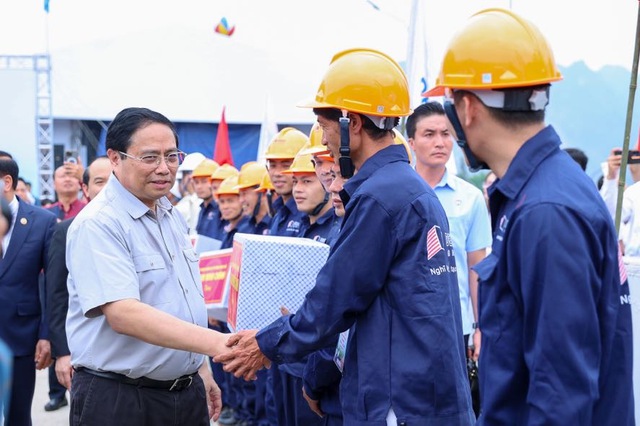 Thủ tướng phát lệnh khởi công xây dựng tuyến cao tốc cửa khẩu Hữu Nghị-Chi Lăng- Ảnh 5.