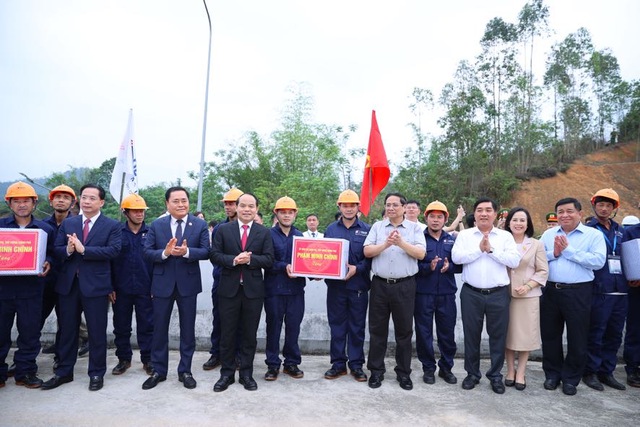 Thủ tướng phát lệnh khởi công xây dựng tuyến cao tốc cửa khẩu Hữu Nghị-Chi Lăng- Ảnh 6.