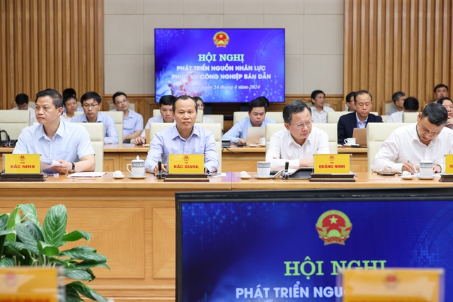 Thủ tướng Phạm Minh Chính: Đào tạo nhân lực bán dẫn là 'đột phá của đột phá'- Ảnh 14.