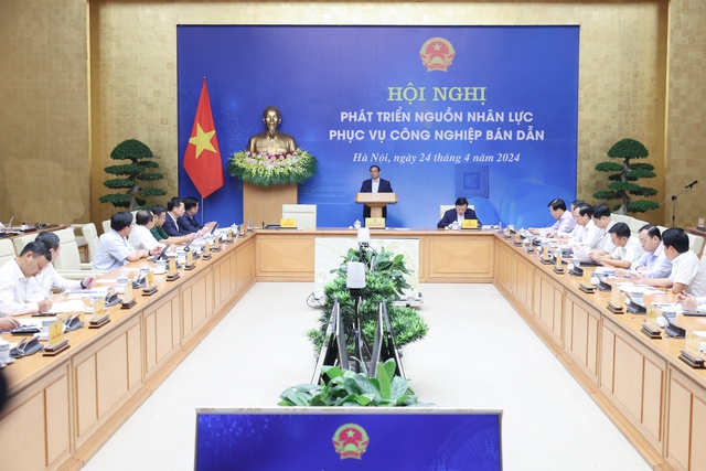 Thủ tướng Phạm Minh Chính: Đào tạo nhân lực bán dẫn là "đột phá của đột phá"- Ảnh 3.