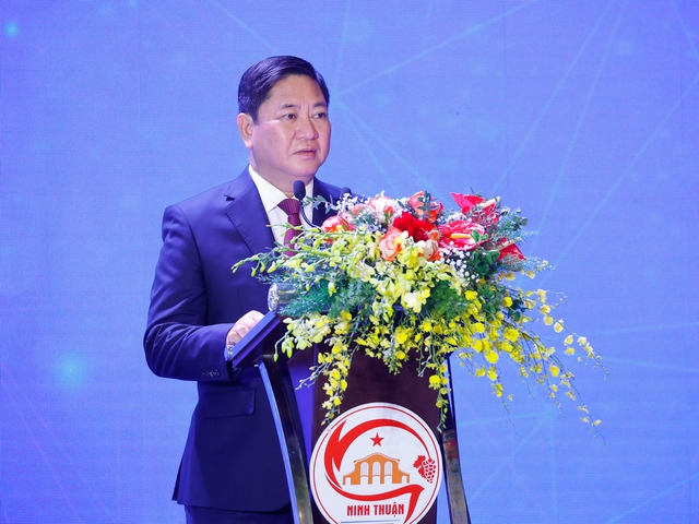 Thủ tướng chỉ ra những giải pháp để Ninh Thuận hóa giải khó khăn, vượt lên mạnh mẽ, phát triển nhanh và bền vững- Ảnh 3.