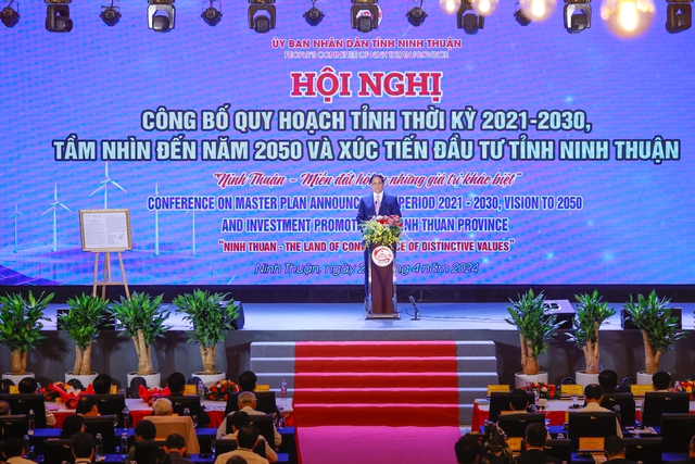 Thủ tướng chỉ ra những giải pháp để Ninh Thuận hóa giải khó khăn, vượt lên mạnh mẽ, phát triển nhanh và bền vững- Ảnh 9.