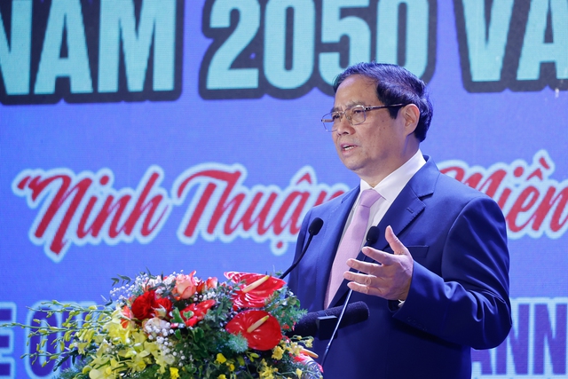 Thủ tướng chỉ ra những giải pháp để Ninh Thuận hóa giải khó khăn, vượt lên mạnh mẽ, phát triển nhanh và bền vững- Ảnh 8.