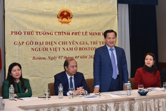 Phó Thủ tướng trao đổi với Đại diện Thương mại Hoa Kỳ, gặp mặt trí thức người Việt tiêu biểu- Ảnh 5.