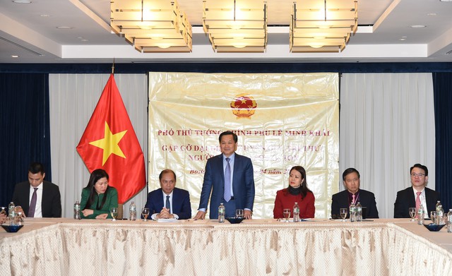 Phó Thủ tướng trao đổi với Đại diện Thương mại Hoa Kỳ, gặp mặt trí thức người Việt tiêu biểu- Ảnh 4.