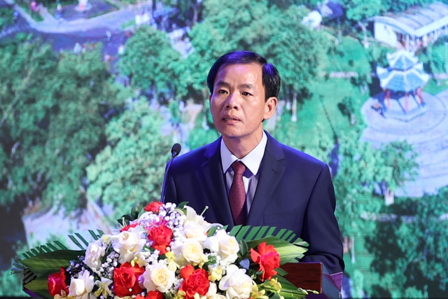 Thủ tướng: Phát triển Thừa Thiên Huế toàn diện là yêu cầu khách quan, lựa chọn chiến lược, ưu tiên hàng đầu- Ảnh 5.
