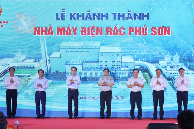 Thủ tướng khảo sát, dự lễ khởi công, khánh thành 4 dự án trọng điểm tại Thừa Thiên Huế- Ảnh 5.