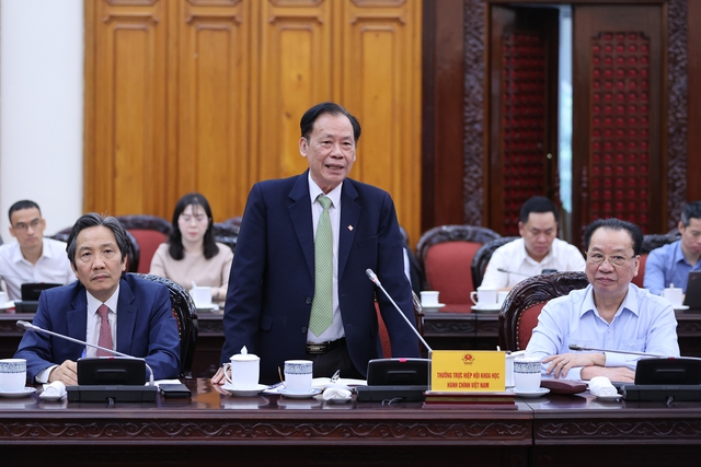 Thủ tướng làm việc với Hiệp hội Khoa học hành chính Việt Nam- Ảnh 2.