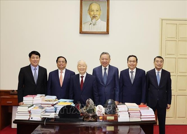 Đại tướng Tô Lâm và đồng chí Trần Thanh Mẫn được Trung ương giới thiệu để bầu làm Chủ tịch nước, Chủ tịch Quốc hội- Ảnh 1.