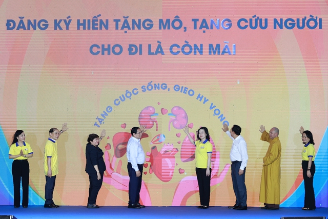 Thủ tướng Phạm Minh Chính đăng ký hiến tạng, kêu gọi mọi người dân tình nguyện đăng ký hiến tạng- Ảnh 2.