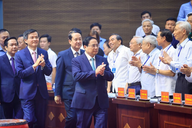 Thủ tướng chỉ rõ những 'tài sản vô giá' để Ninh Bình bứt phá, phát triển nhanh, bền vững- Ảnh 1.