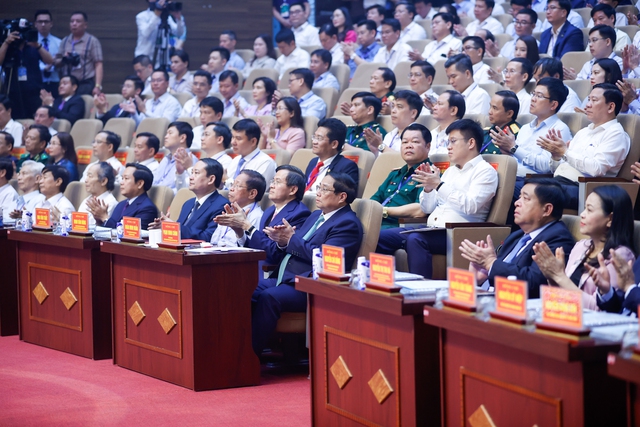 Thủ tướng chỉ rõ những 'tài sản vô giá' để Ninh Bình bứt phá, phát triển nhanh, bền vững- Ảnh 2.