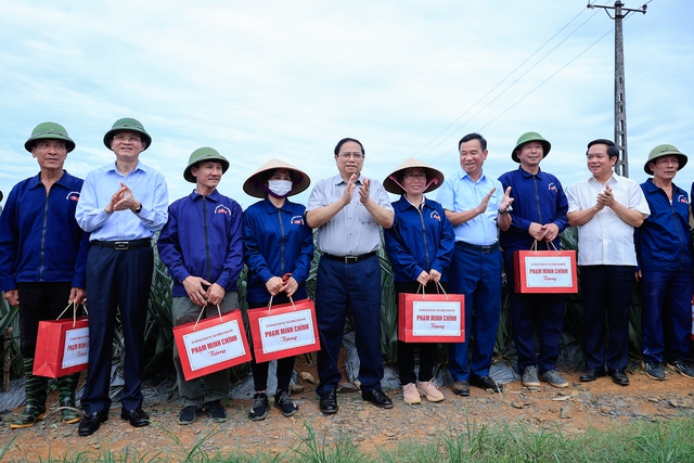 Thủ tướng Phạm Minh Chính khảo sát một số cơ sở, công trình trọng điểm tại Ninh Bình- Ảnh 4.
