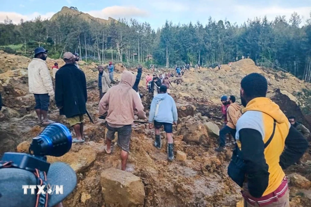 Thủ tướng Phạm Minh Chính gửi điện thăm hỏi vụ sạt lở đất tại Papua New Guinea- Ảnh 1.