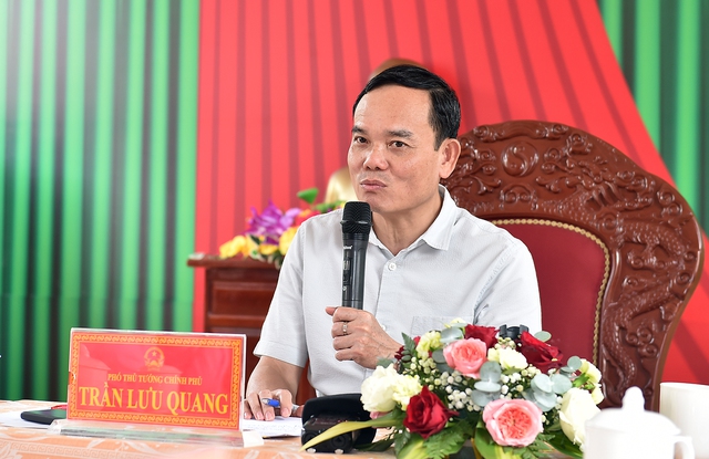 Phó Thủ tướng Trần Lưu Quang khảo sát công tác quản lý, bảo vệ, phòng cháy rừng tại Kon Tum- Ảnh 1.