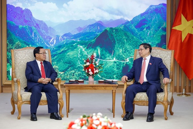 Thủ tướng Phạm Minh Chính tiếp Chủ nhiệm Ban Kiểm tra Trung ương, Tổng Thanh tra Nhà nước Lào- Ảnh 2.