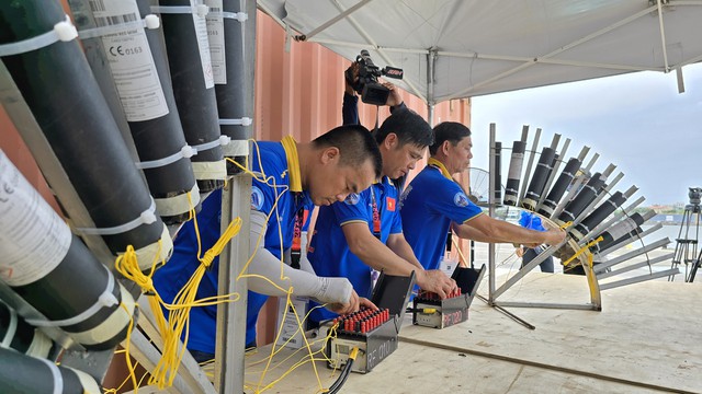 Sẵn sàng khai hội pháo hoa quốc tế Đà Nẵng- Ảnh 2.