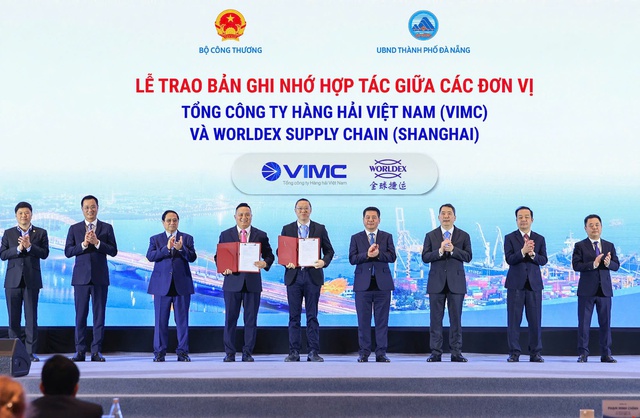 Thủ tướng: Đưa Việt Nam trở thành trung tâm dịch vụ logistics hàng đầu Đông Nam Á, châu Á và thế giới- Ảnh 7.