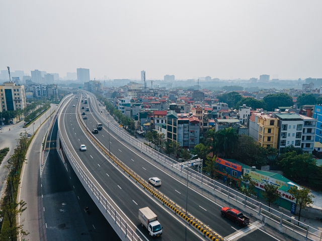 Từ 1/1/2026, hạn chế xe tải lưu thông hướng vào Vành đai 3 giờ cao điểm- Ảnh 1. Từ 1/1/2026, hạn chế xe tải lưu thông hướng vào Vành đai 3 giờ cao điểm- Ảnh 1.