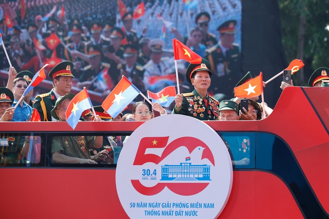 Kỷ niệm Tham Dự Lễ Sơ Duyệt