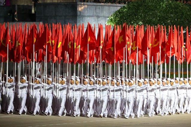 Chùm ảnh: Các lực lượng tổng hợp luyện diễu binh, diễu hành tại Quảng trường Ba Đình- Ảnh 2.