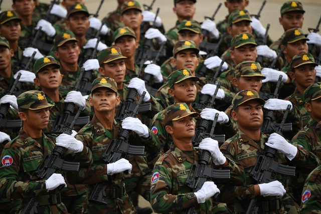 Chùm ảnh tổng duyệt: Đoàn quân nhân 4 nước diễu binh trên Quảng trường Ba Đình- Ảnh 9.