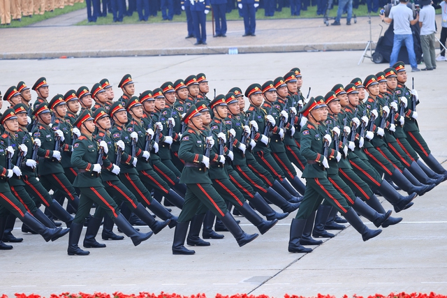 Chùm ảnh: Đoàn quân nhân 4 nước diễu binh trên Quảng trường Ba Đình- Ảnh 8. Chùm ảnh: Đoàn quân nhân 4 nước diễu binh trên Quảng trường Ba Đình- Ảnh 8.