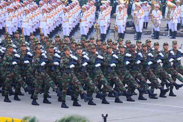 Chùm ảnh: Đoàn quân nhân 4 nước diễu binh trên Quảng trường Ba Đình- Ảnh 10. Chùm ảnh: Đoàn quân nhân 4 nước diễu binh trên Quảng trường Ba Đình- Ảnh 10.