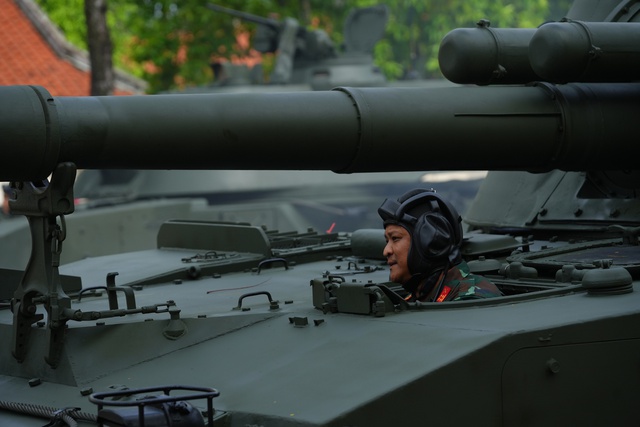 Chùm ảnh: Uy lực trang thiết bị, khí tài của Quân đội nhân dân Việt Nam tại A80- Ảnh 13.