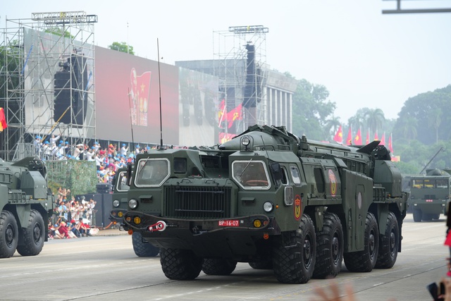 Chùm ảnh: Uy lực trang thiết bị, khí tài của Quân đội nhân dân Việt Nam tại A80- Ảnh 15.
