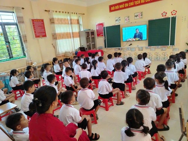 TRƯỜNG HỌC VÙNG BIÊN - Góp sức gieo mầm tri thức (Bài cuối)- Ảnh 4.