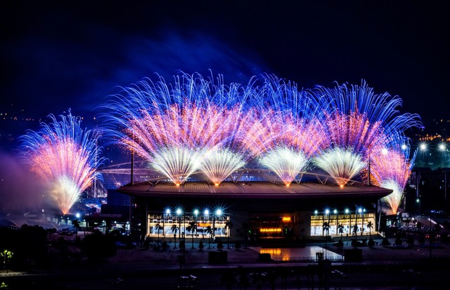 Chùm ảnh: Tổng duyệt bắn pháo hoa chào mừng Đại hội XIV của Đảng- Ảnh 1.