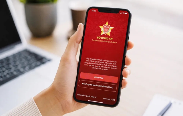 Trước 31/12, tài khoản chứng khoán, mạng xã hội, livestream bán hàng phải liên kết VNeID - Ảnh 1.