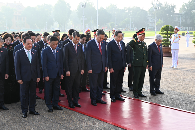 Chùm ảnh: Khai mạc trọng thể Kỳ họp thứ 2, Quốc hội khóa XVI- Ảnh 10.
