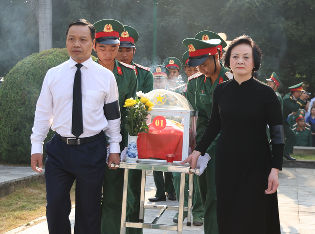 'Chiến dịch 500 ng&agrave;y đ&ecirc;m' tiếp tục h&agrave;nh tr&igrave;nh đưa c&aacute;c liệt sĩ trở về với đất mẹ- Ảnh 5.