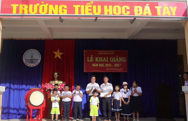 Đặc khu Trường Sa rộn ràng ngày khai giảng năm học mới 2026-2027- Ảnh 11.