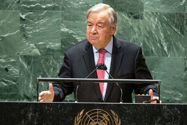 UN chief embarks on official visit to Viet Nam  - Ảnh 1.